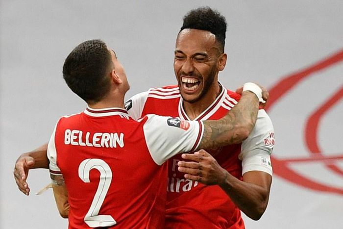 Arsenal's Pierre-Emerick Aubameyang (R) scored against Manchester City