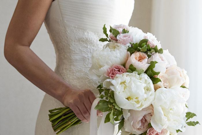 Bride's talkative mum sacked from wedding after she revealed daughter's top secrets