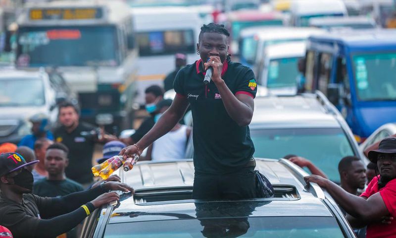 Stonebwoy launches new Big Boss bottle with nationwide roadshow