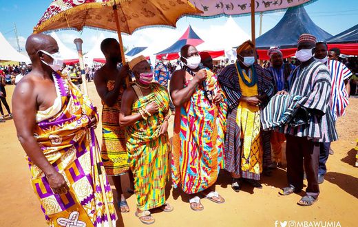 Members of the Mo Traditional Council meet Vice President Dr. Mahamudu Bawumia
