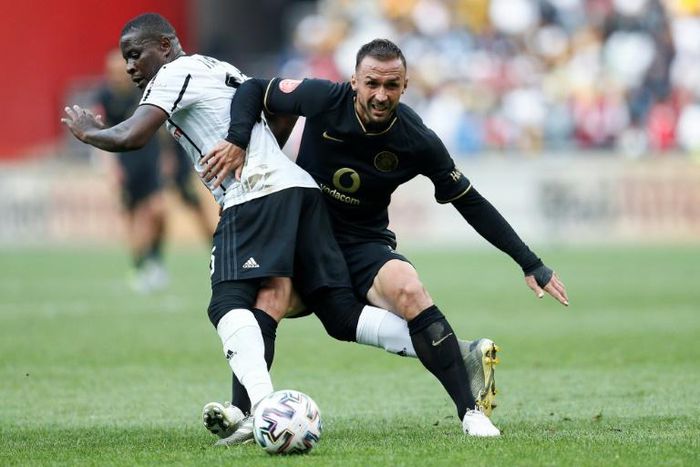 Samir Nurkovic (R) put Kaizer Chiefs ahead in a 1-1 draw against Bidvest Wits Wednesday in the South African Premiership