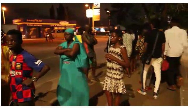 Bus conductor commits suicide with orange seller’s knife at 37 bus stop (photos)