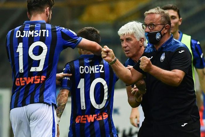 Atalanta's Papu Gomez (C) scored the winner against Parma.
