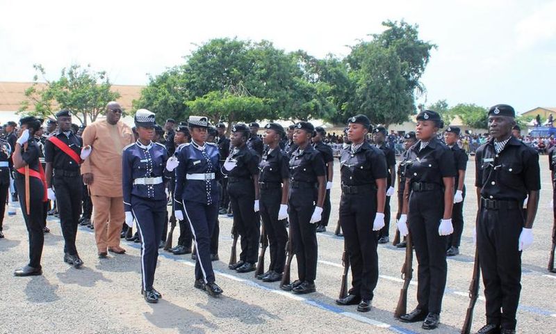 Government targeting 800 police officers to protect MPs