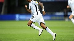 Andre Ayew scores against Brentford