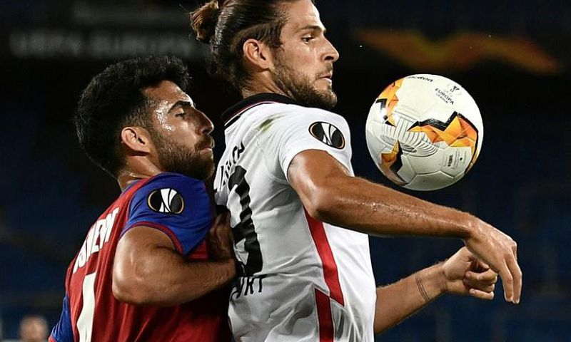 Goncalo Paciencia joined Schalke from Frankfurt on loan in September