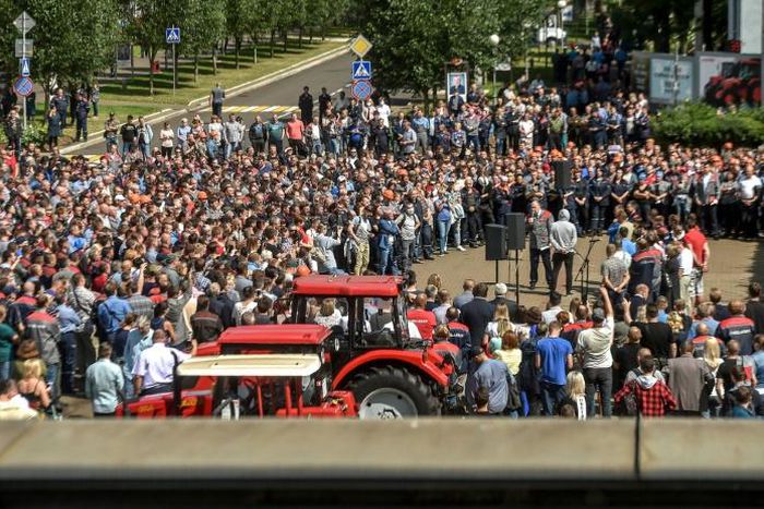 Workers from the Minsk tractor plant (MTZ) walked off the job in solidarity with the Belarusian opposition protesters