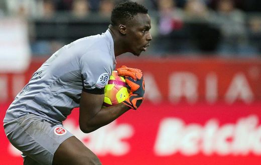 Goalkeeper Edouard Mendy has joined Chelsea