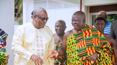 Admit your mistakes to Ghanaians – Otumfuo tells Mahama