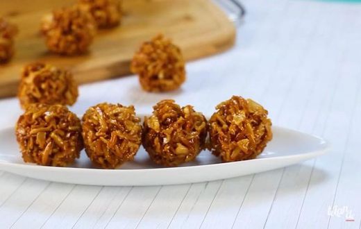 Chewy coconut candy (Kube cake)