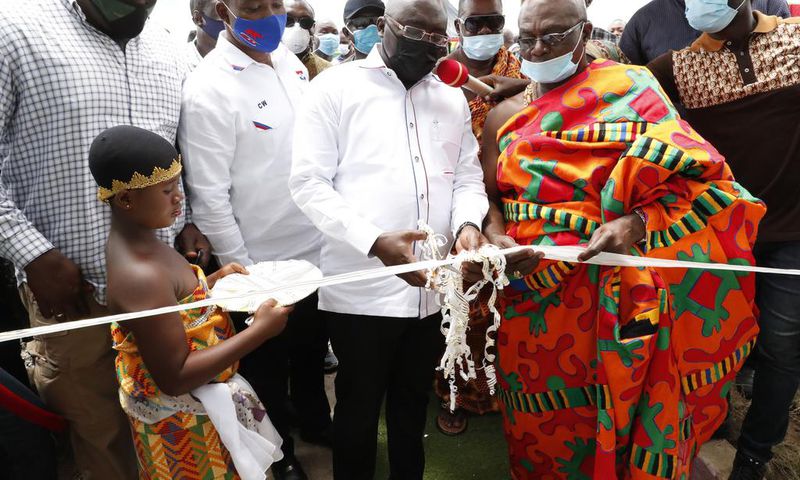 Bawumia Commissions 1,000 tonne warehouse at Asaam