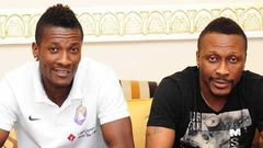 Asamoah Gyan (left) and elder brother Baffour Gyan