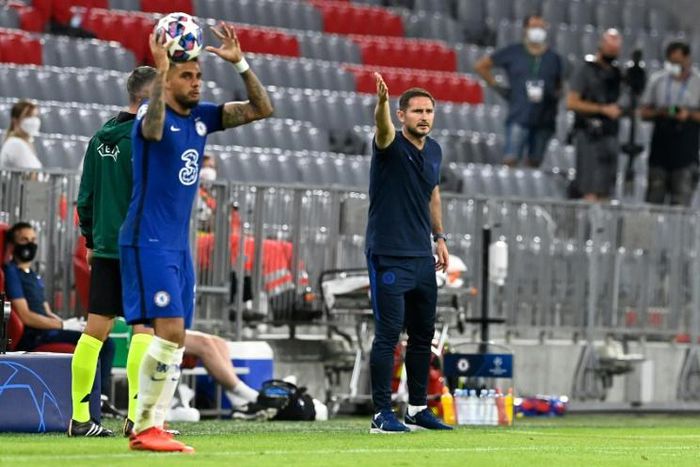 'We'll learn from this': Chelsea coach Frank Lampard shouts instructions