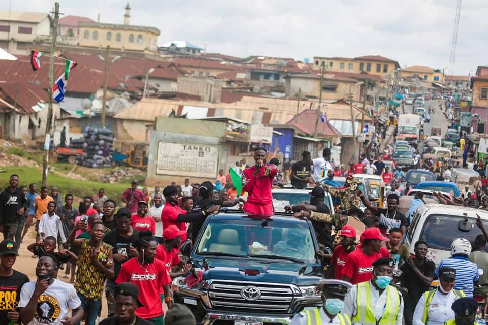 Stonebwoy performs at Big Boss roadshow