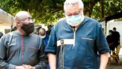 Bawumia leads delegation to mourn with Rawlings over his mother's loss