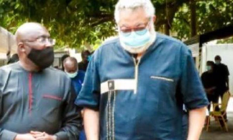 Bawumia leads delegation to mourn with Rawlings over his mother's loss