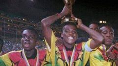 Amaniampong on the left