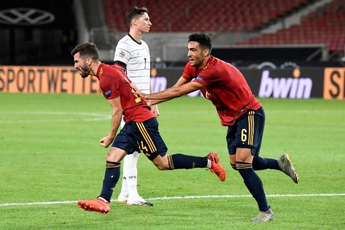 Jose Luis Gaya (L) grabbed a late equaliser for Spain against Germany in their Nations League opener on Thursday