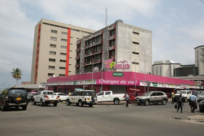 The PMUG promises to 'change your life' as gamblers bet on horse racing from France