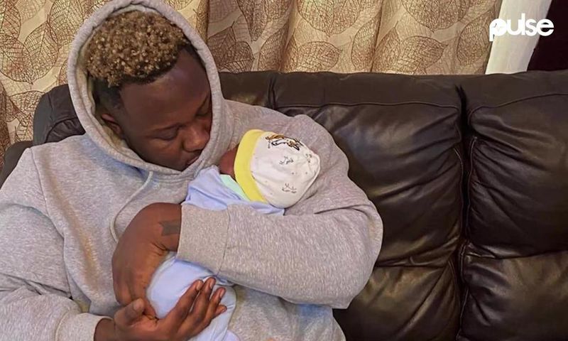Medikal & Fella welcome baby Island