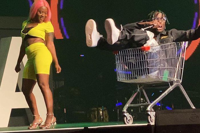 Kofi Mole performing at 2020 VGMA