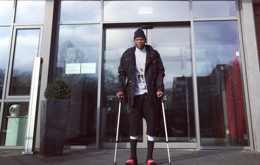 Stonebwoy marks 2 years of knee surgery with powerful message