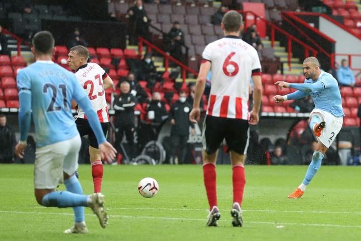 Kyle Walker (right) scored the only goal as Manchester City beat Sheffield United 1-0