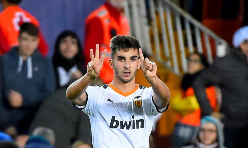 Spanish winger Ferran Torres has joined Manchester City