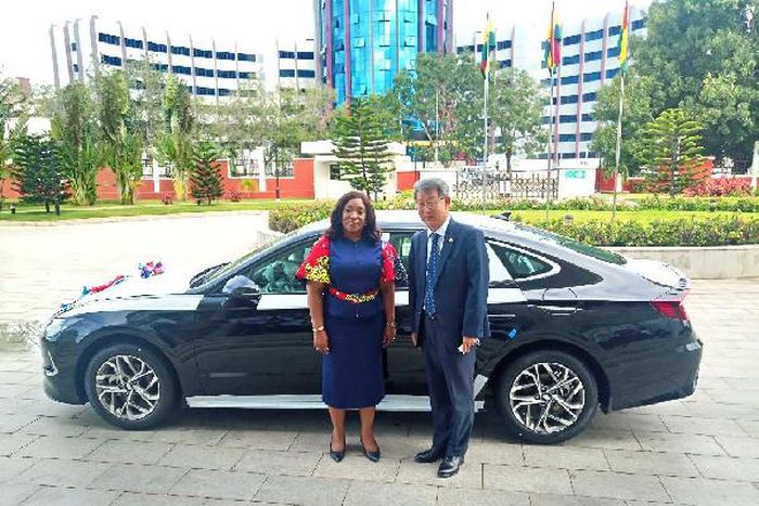 Foreign Affairs Minister with Korean Ambassador