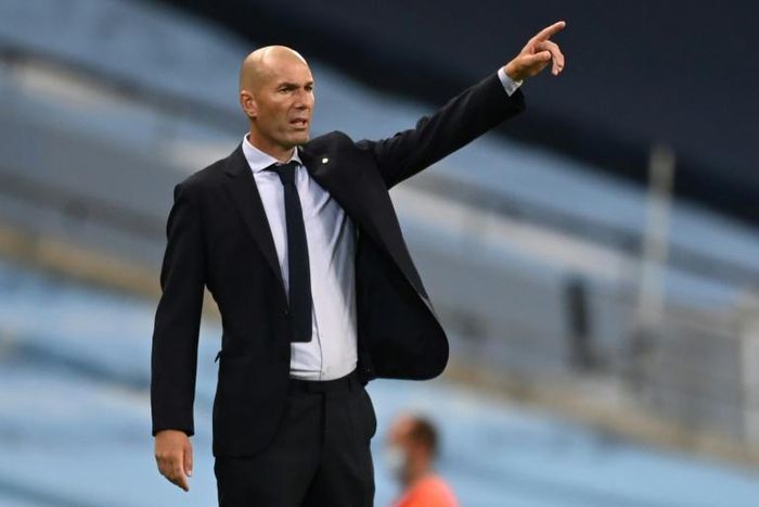 Zinedine Zidane wants Real Madrid to reverse their poor form with a win against Barcelona on Saturday.