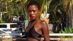 Fella Makafui in bikini