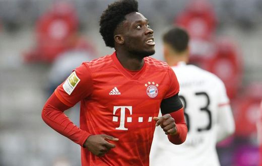 Bayern Munich Canadian left-back Alphonso Davies sat out training ahead of their Champions League quarter-final against Barcelona on Friday.
