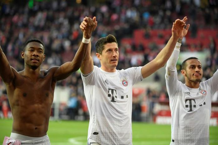 Defender David Alaba (L) and midfielder Thiago Alcantara (R) are both stalling over contract extensions at Bayern Munich.