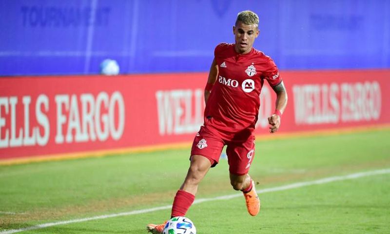 Toronto FC's Erickson Gallardo controls the ball during a round of sixteen match between Toronto FC and New York City FC of the MLS Is Back Tournament in Florida