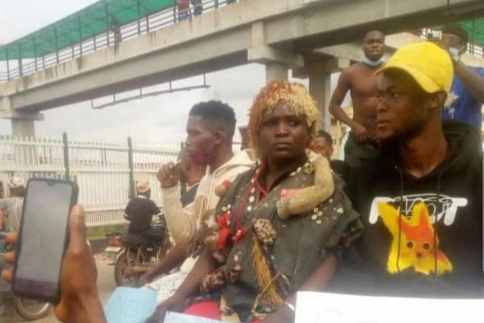Spiritually fortified fetish priest joins #EndSARS protest