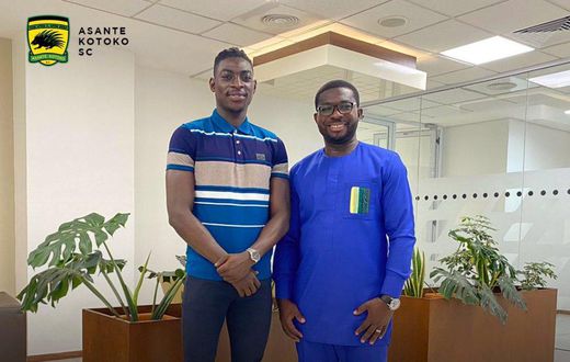 Razak Abalora on the left and Kotoko CEO Nana Yaw Amponsah on the right