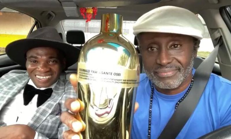Reggie Rockstone finally recieves DR UN's award