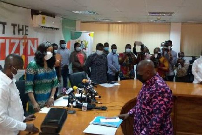 President Akufo-Addo submitting his forms