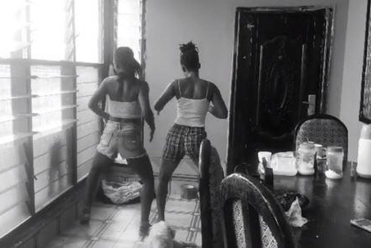 Wiyaala shows twerking skills