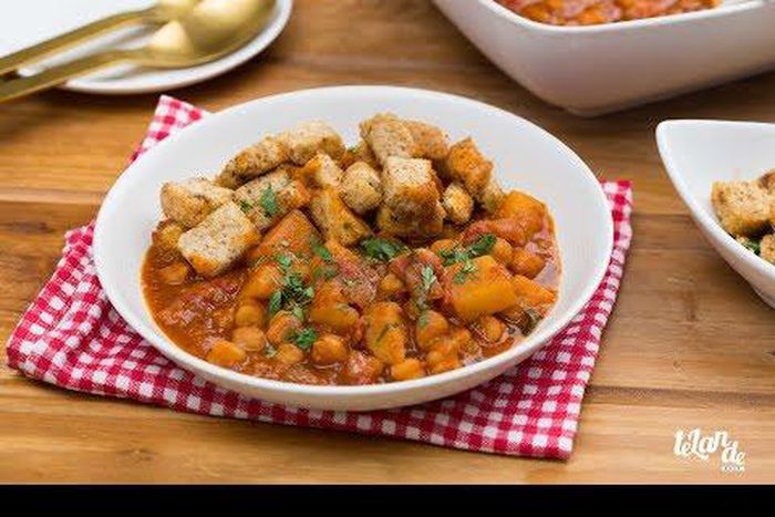 Potato chickpea stew