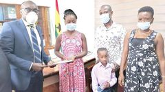 Bawumia gives scholarship