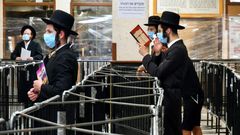 Hasidic Jews visit the tomb of Rabbi Nahman days before the Jewish New Year in the central Ukrainian town of Uman