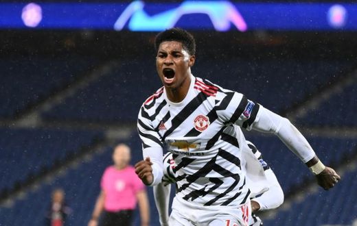 Marcus Rashford's late goal gave Manchester United a 2-1 win away at Paris Saint-Germain in their Champions League Group H opener on Tuesday