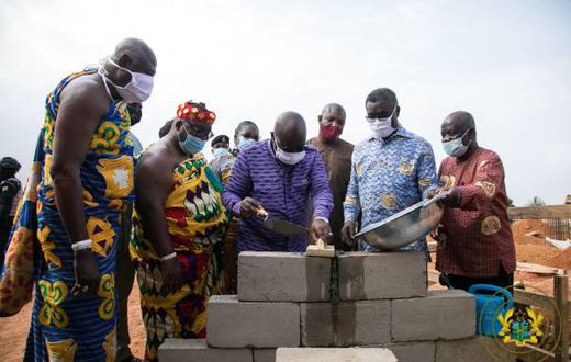 Nana Addo cuts sod