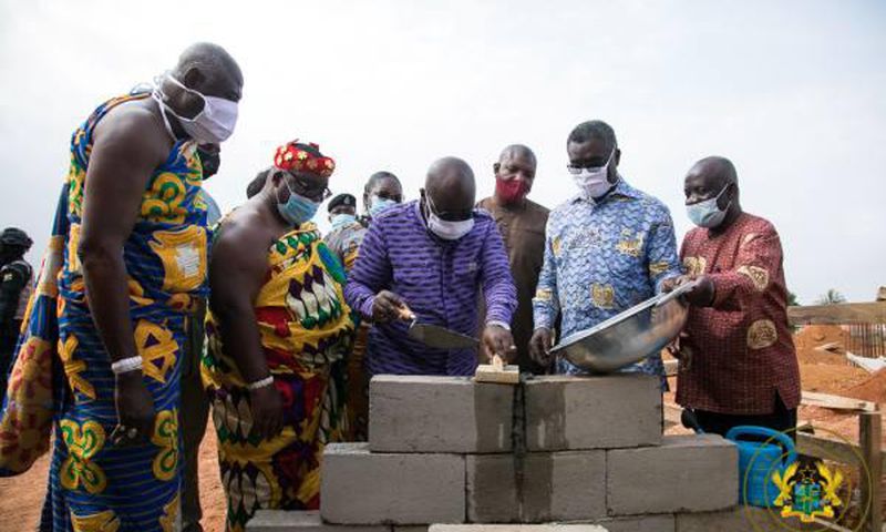 Nana Addo cuts sod