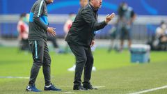 Dalian Pro have reportedly made Rafael Benitez (R) one of the world's best paid coaches