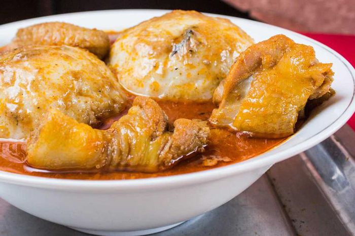 Omo-tuo with groundnut soup