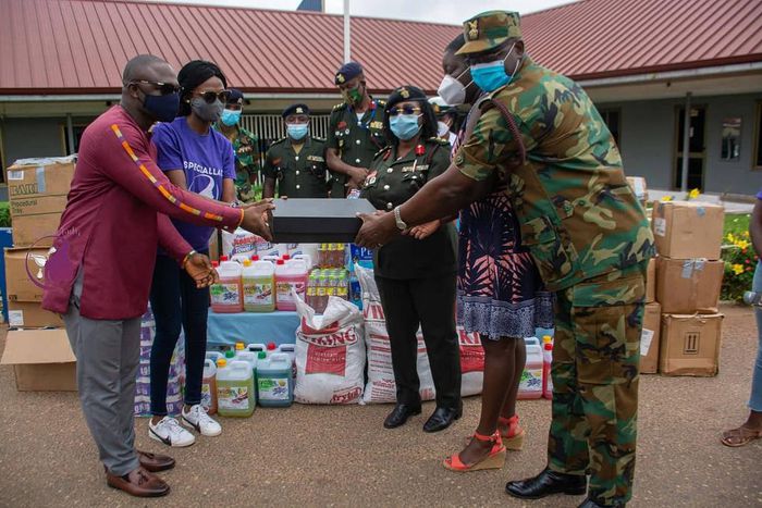 Speciallady & 3FM support Women’s Health with donations to 37 Military Hospital