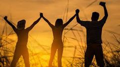 6 types of friends you should never cut off if you want to succeed in life