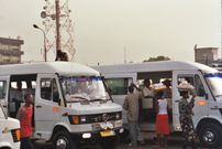 KMA officials begin mass arrests of drivers who refuse to reduce transport fares (Video)